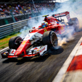 F1赛车在弯道极速行驶 - 红牛车队赛车